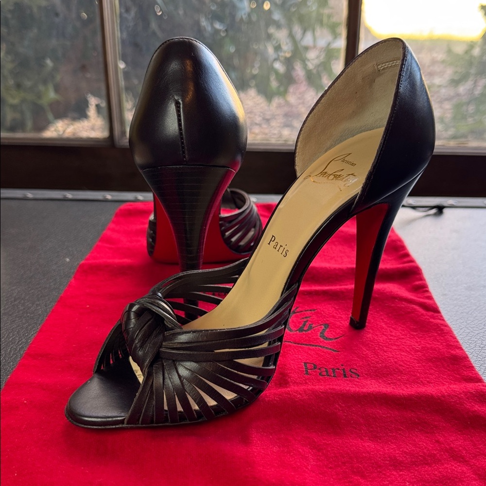 NWB 37(US 7) Christian Louboutin Miranda Dorcet Pumps